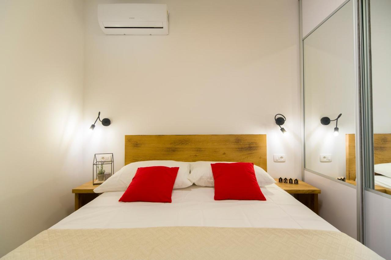 Apartments Bulli Trogir Exterior photo