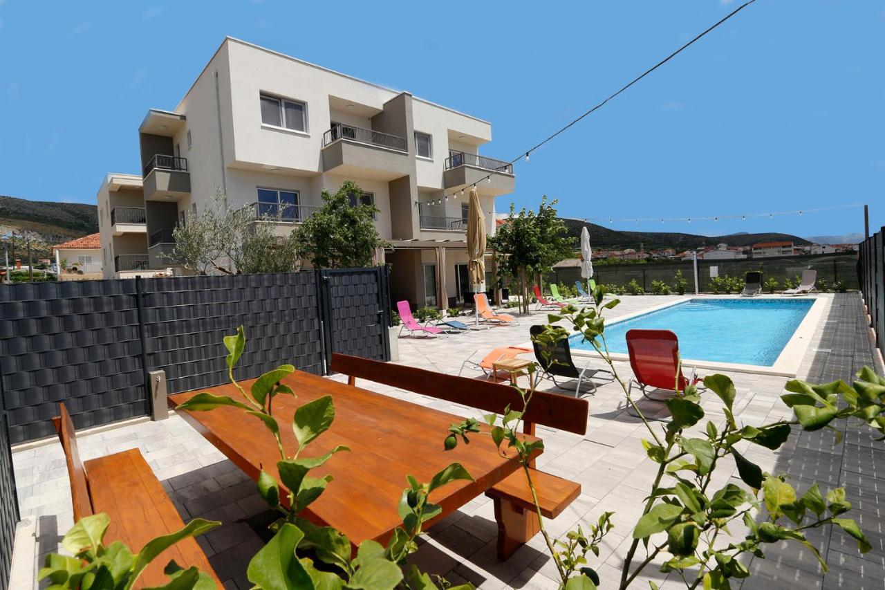 Apartments Bulli Trogir Exterior photo
