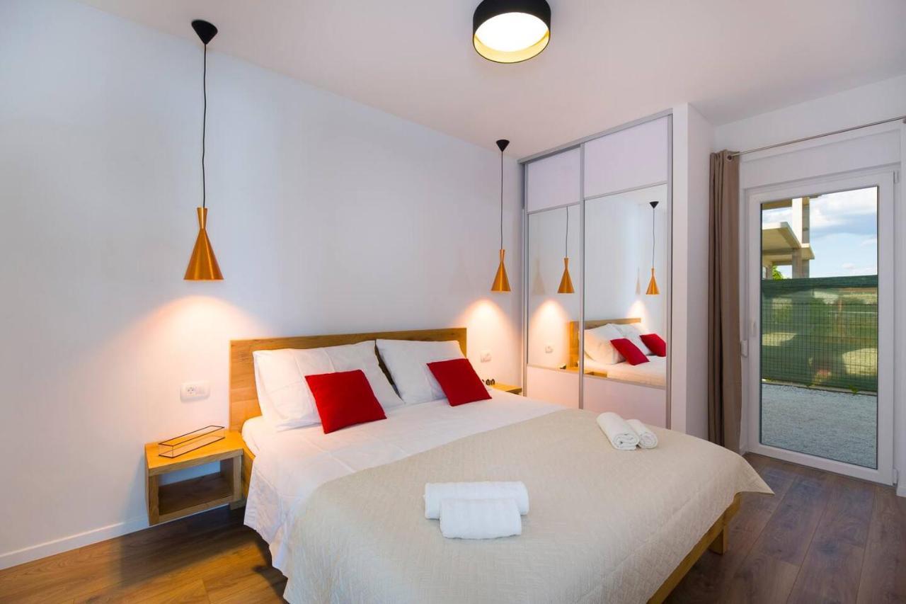 Apartments Bulli Trogir Exterior photo